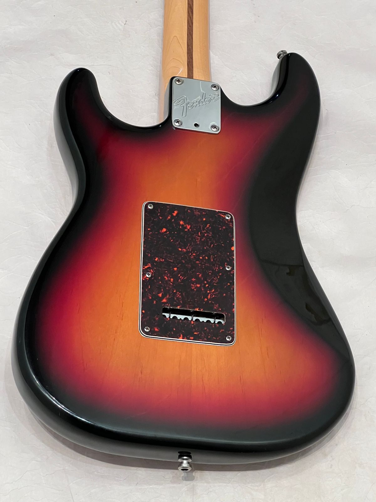 Fender Roadhouse Stratocaster with Maple Fretboard 1997 3-Color Sunburst Made in the USA - Image 11