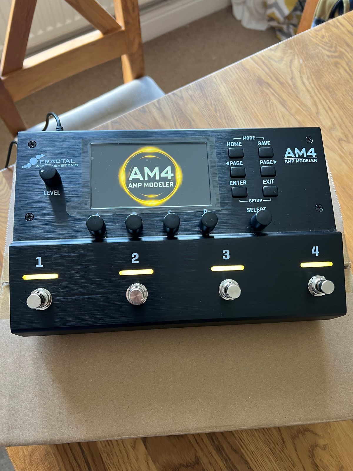 Fractal Audio AM4 - Compact Amp Modeler & Multi-FX w/ Original box & paperwork - Image 2