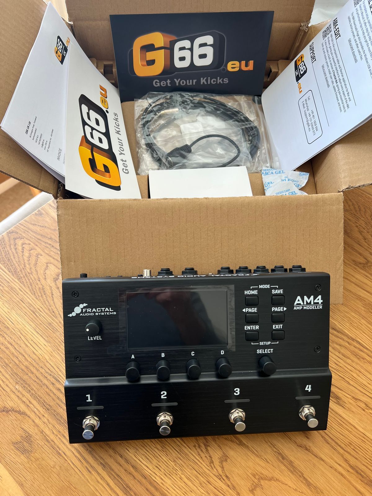 Fractal Audio AM4 - Compact Amp Modeler & Multi-FX w/ Original box & paperwork - Image 8