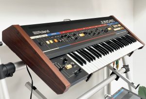 Roland Juno-60 61-Key Polyphonic Synthesizer
