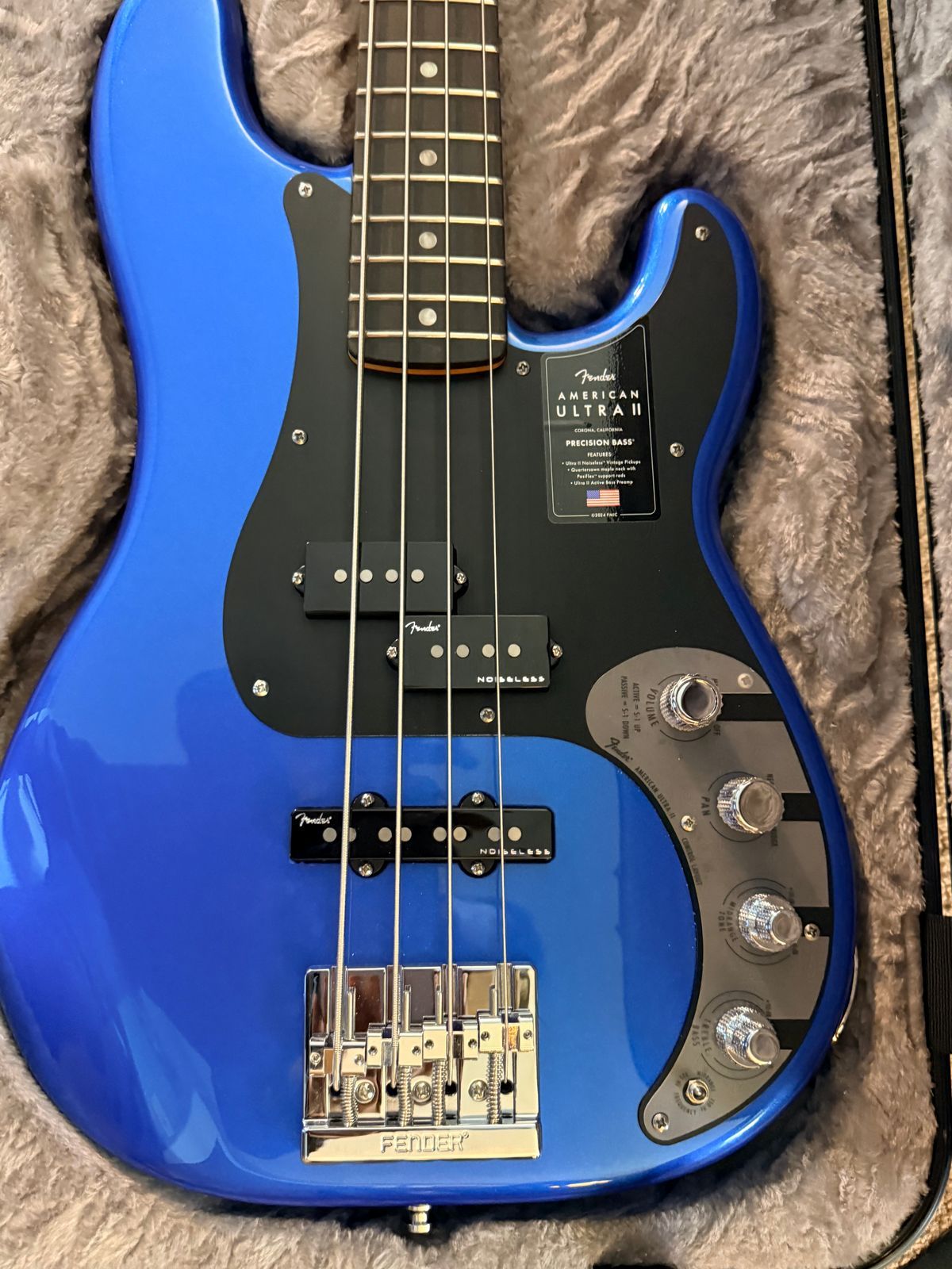 Fender American Ultra II Precision Bass with Ebony Fretboard 2024 - Present - Noble Blue - Image 5
