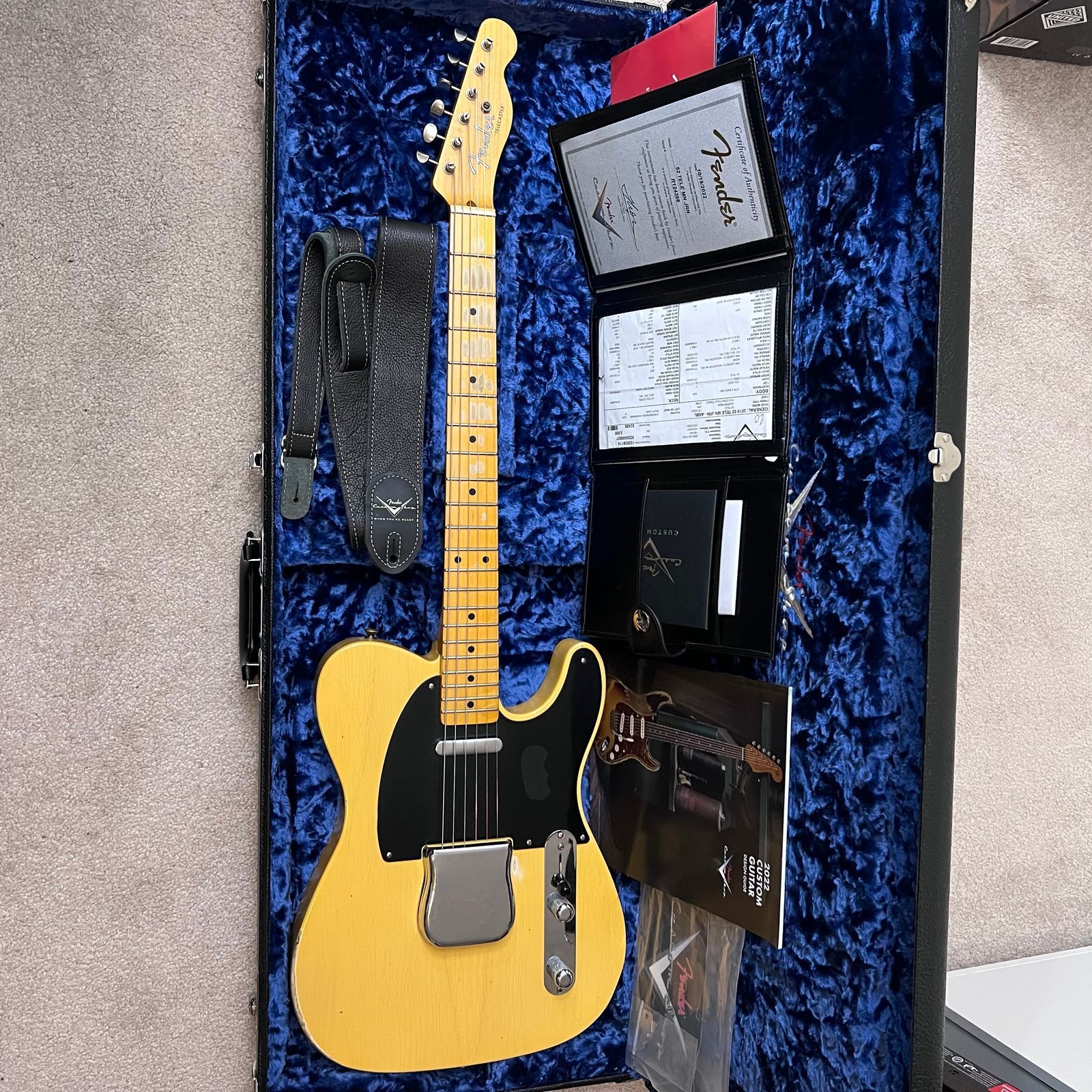 Fender Custom Shop '52 Reissue Telecaster Journeyman - Aged Nocaster Blonde Finish - Image 2