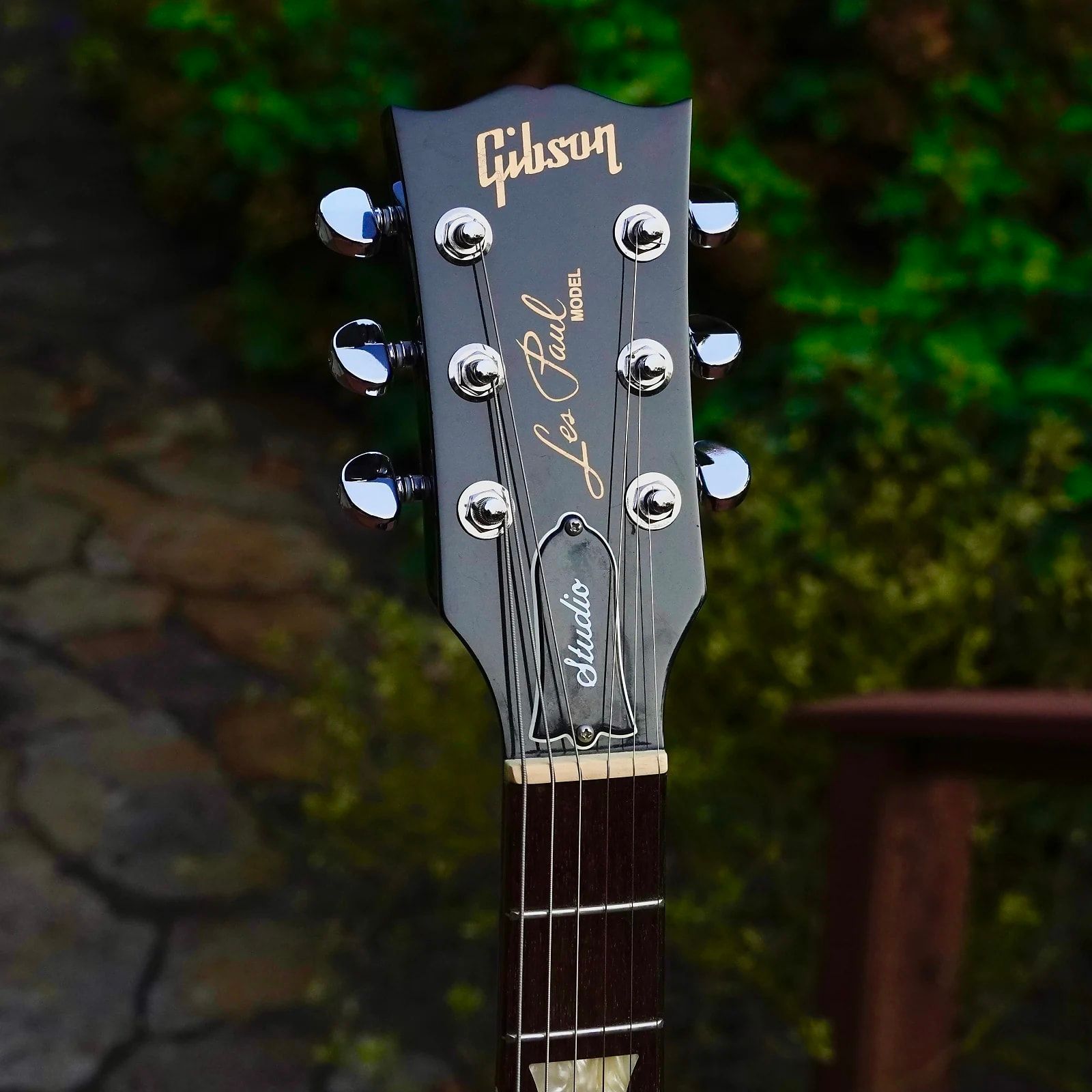 Gibson Les Paul Studio 2017 - Ebony - with Upgrades - Image 2