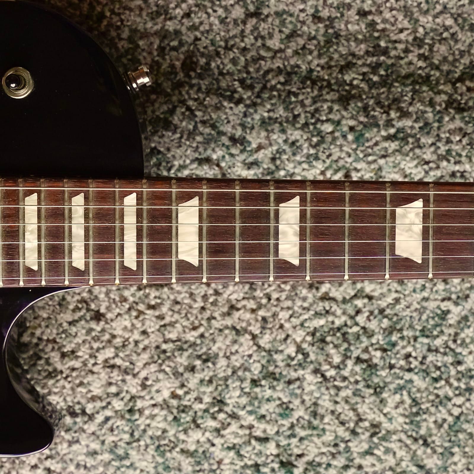 Gibson Les Paul Studio 2017 - Ebony - with Upgrades - Image 4