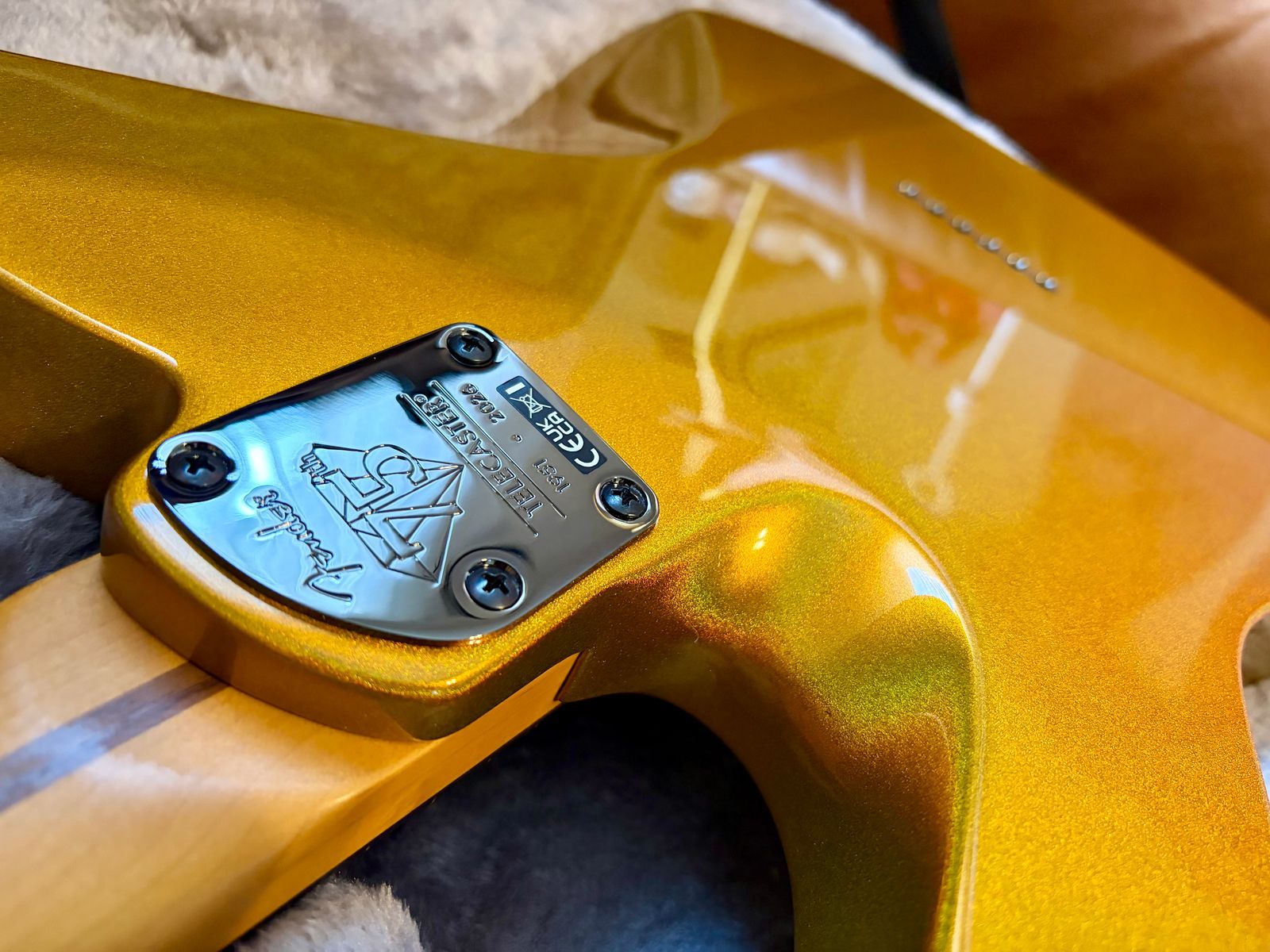 Fender 75th Anniversary American Ultra II Telecaster 2026 - Liquid Gold - Image 14