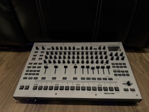 Roland TR-1000 Rhythm Creator 2025 - Present - Silver