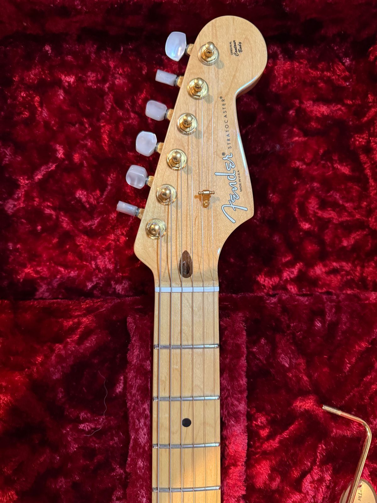 Fender 60th Anniversary Commemorative American Standard Stratocaster with Gold Hardware, Maple Fretboard 2014 - 2-Color Sunburst - Image 3