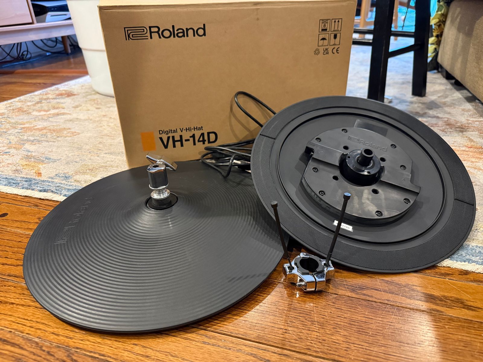 Roland VH-14D V-Hi-Hat 14" Cymbal Pads (Pair) 2021 - Black - Image 3