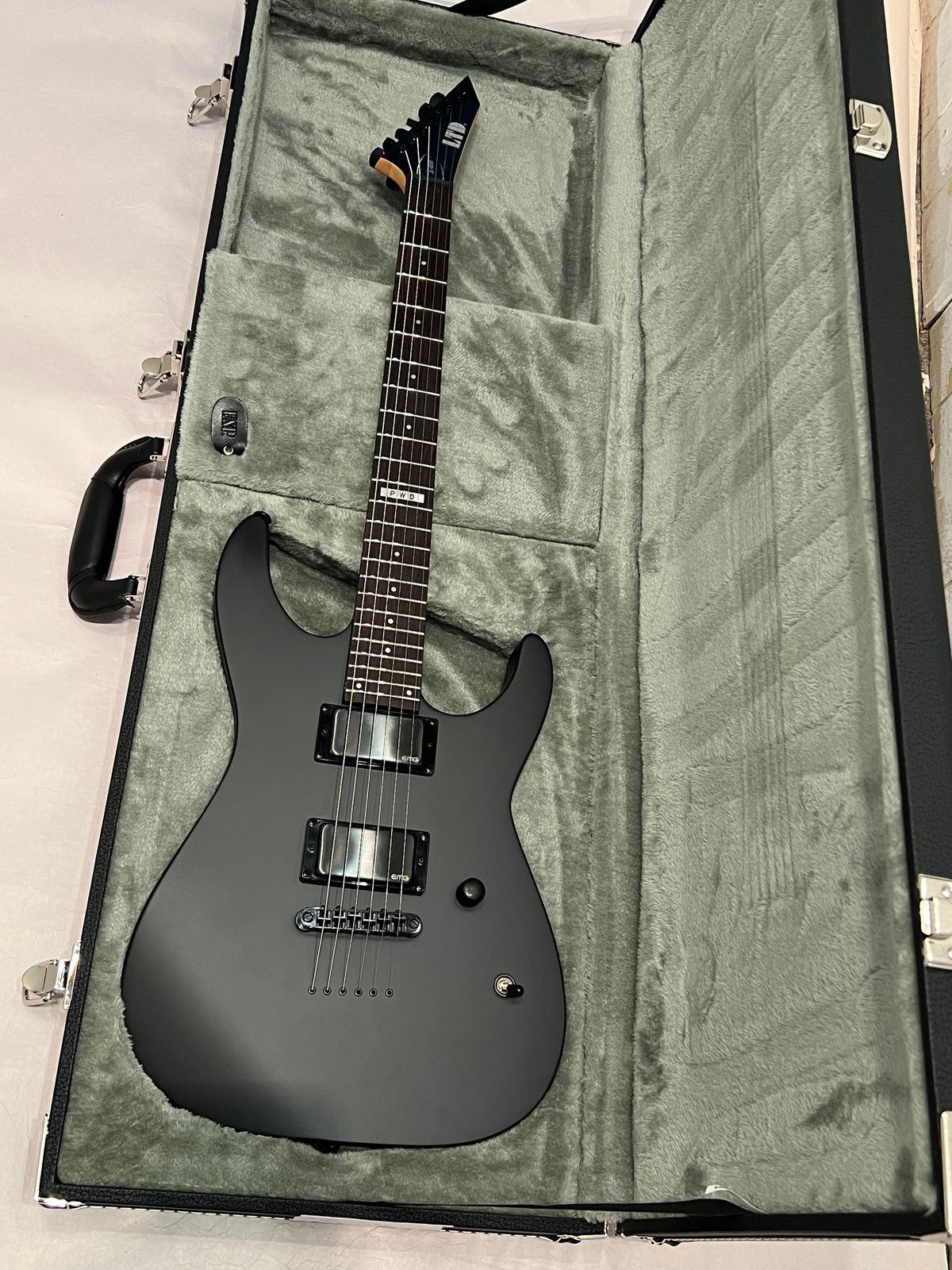 ESP LTD JL-600 Jeff Ling Signature 2024 Black Satin w Case New Overstock Closeout - Image 15