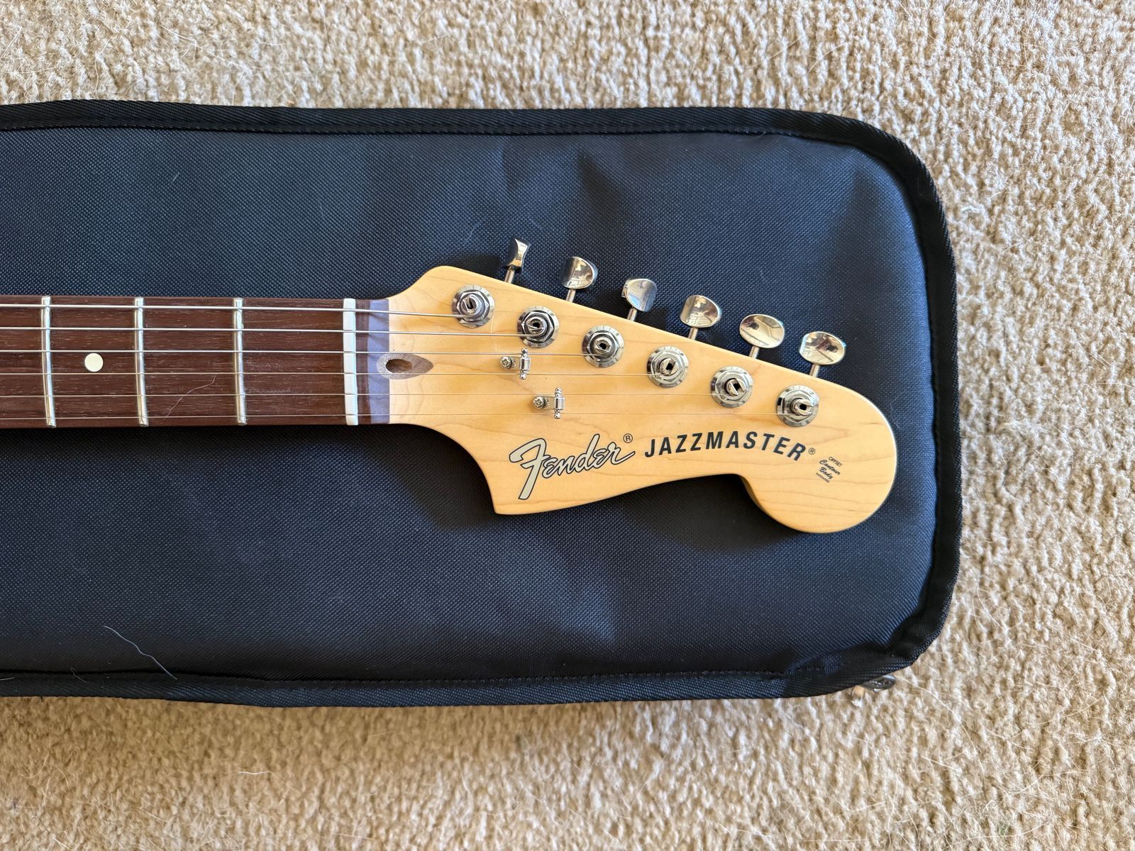 Fender Jazzmaster 2025 - White- Like new - Image 4