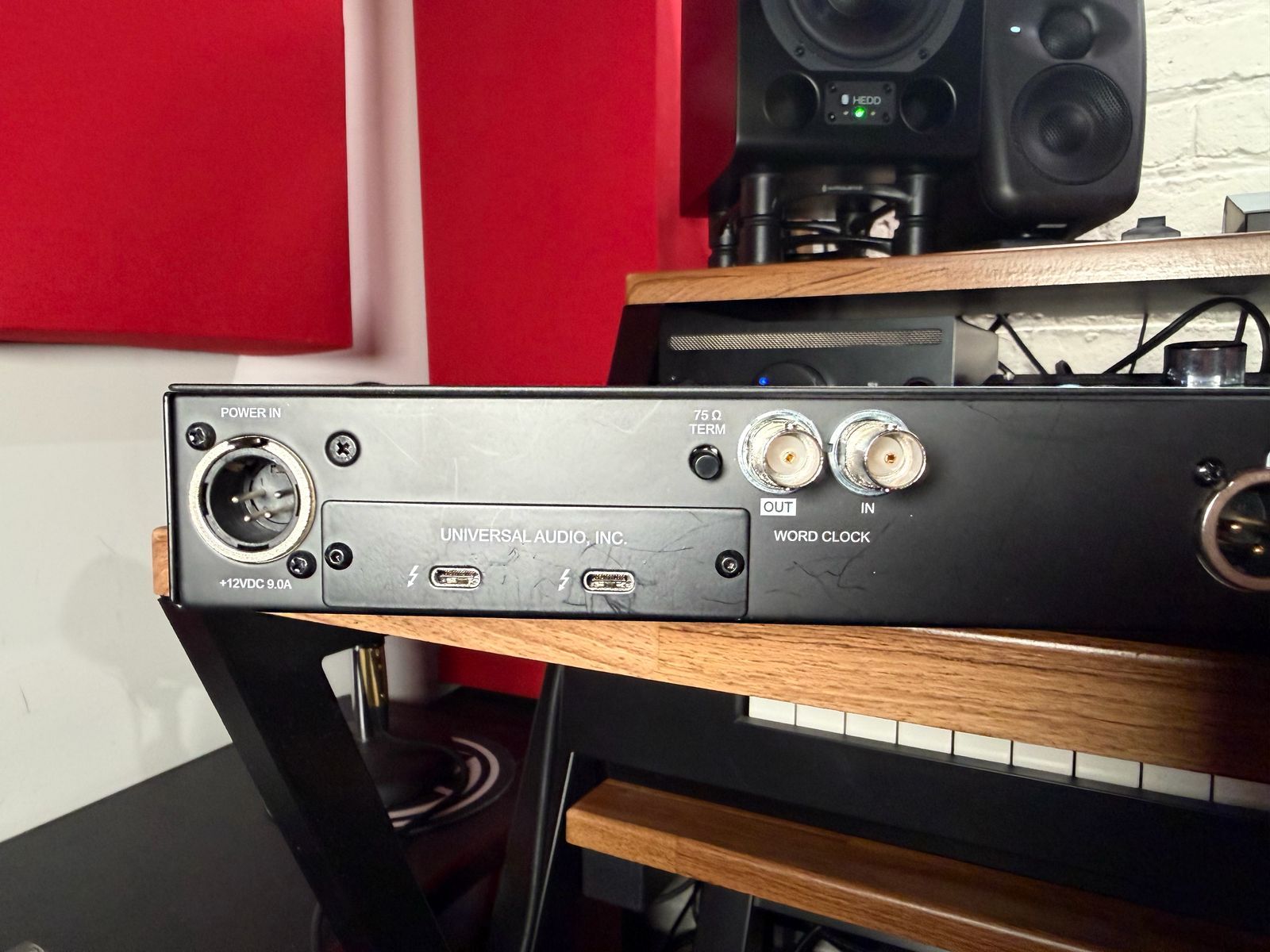 Universal Audio Apollo x16 Thunderbolt 3 Audio Interface 2018 - Present - Black - Image 4