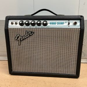 1974 Fender Vibro Champ 5-Watt 1x8 Tube Amplifier
