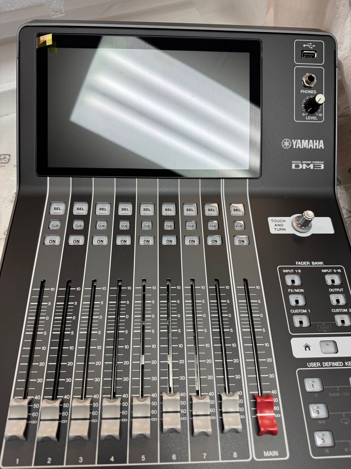 Yamaha DM3D DANTE - 22-Channel Digital Mixer - Image 4