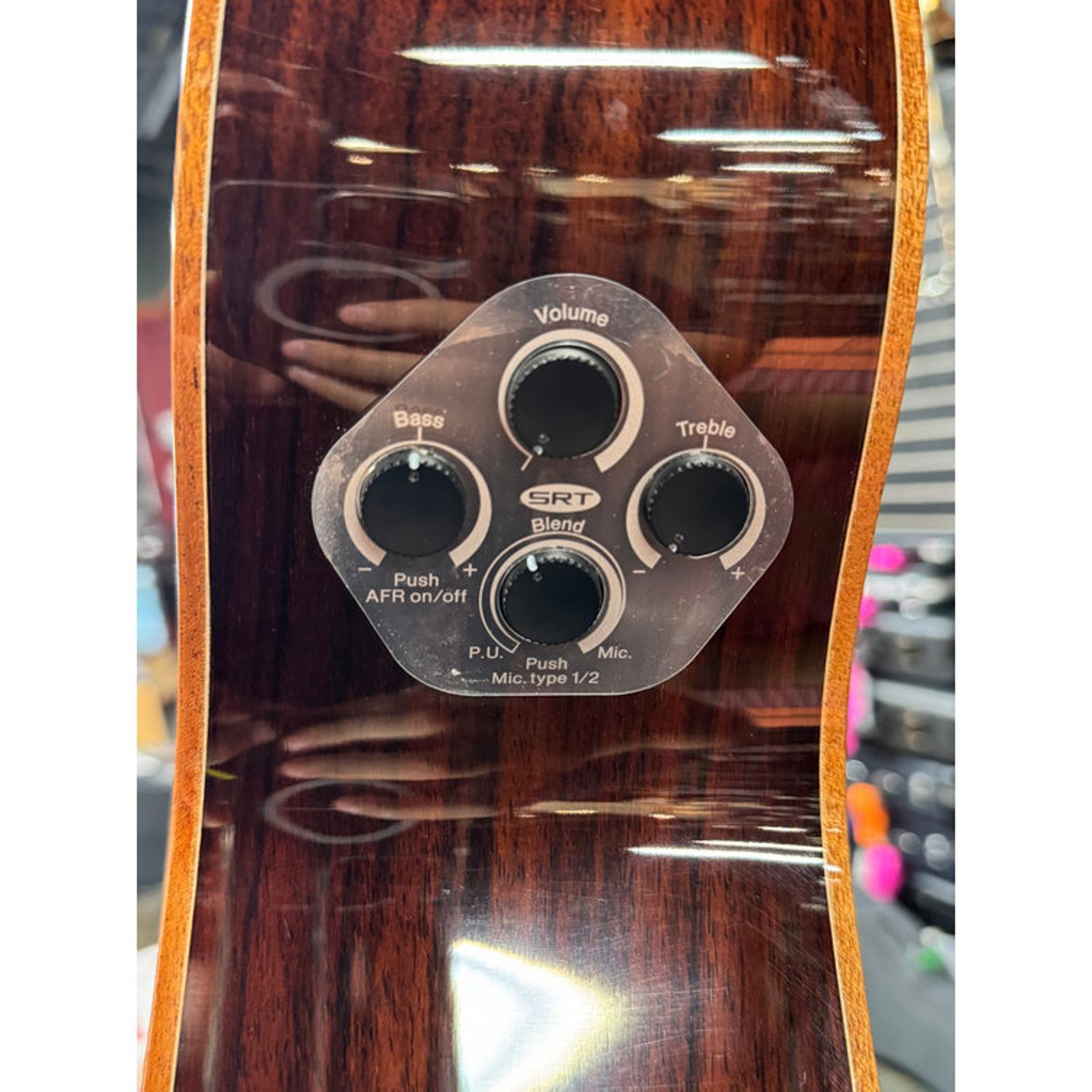 Yamaha AC5R Ac/ Elec. Guitar Natural w/ Case - Image 4