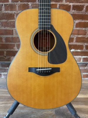 Yamaha FS5 Red Label Acoustic Guitar with case