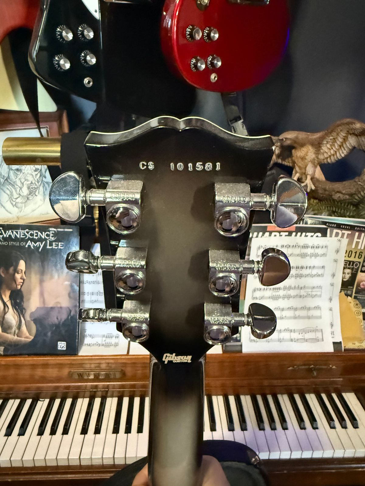 Gibson Les Paul Custom 2019 - Present - Silverburst - Left Handed - Image 4
