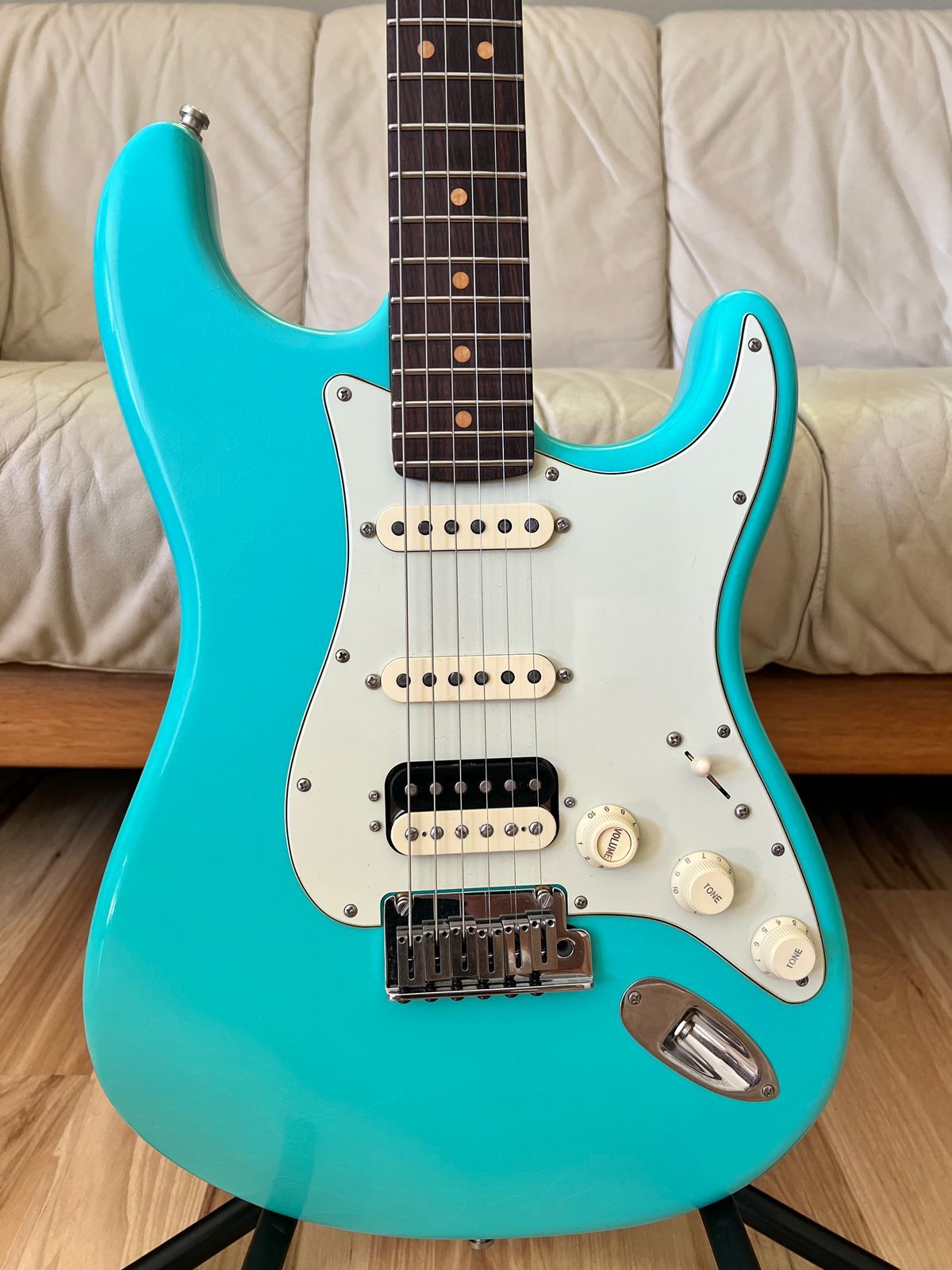 Fender American Ultra Luxe Vintage '60s Stratocaster HSS 2025 - Sea Foam Green (7.8 pounds) - Image 3