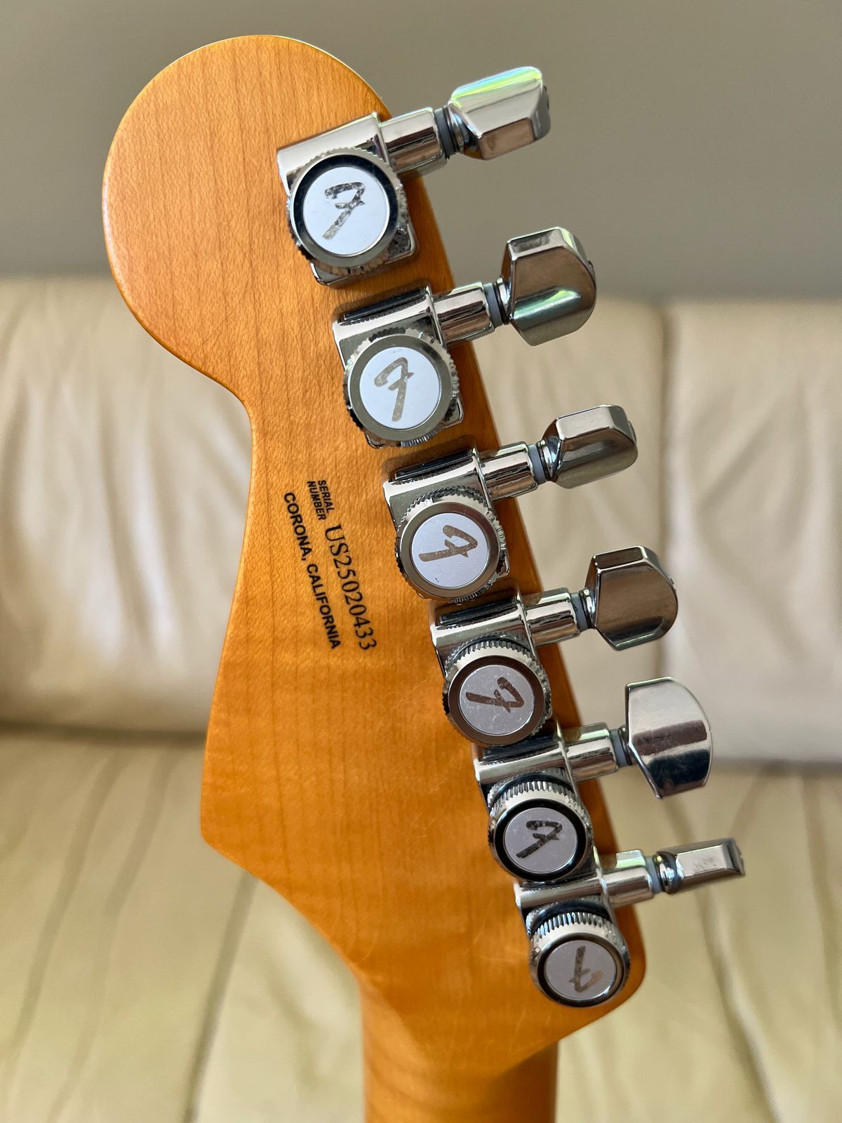 Fender American Ultra Luxe Vintage '60s Stratocaster HSS 2025 - Sea Foam Green (7.8 pounds) - Image 9